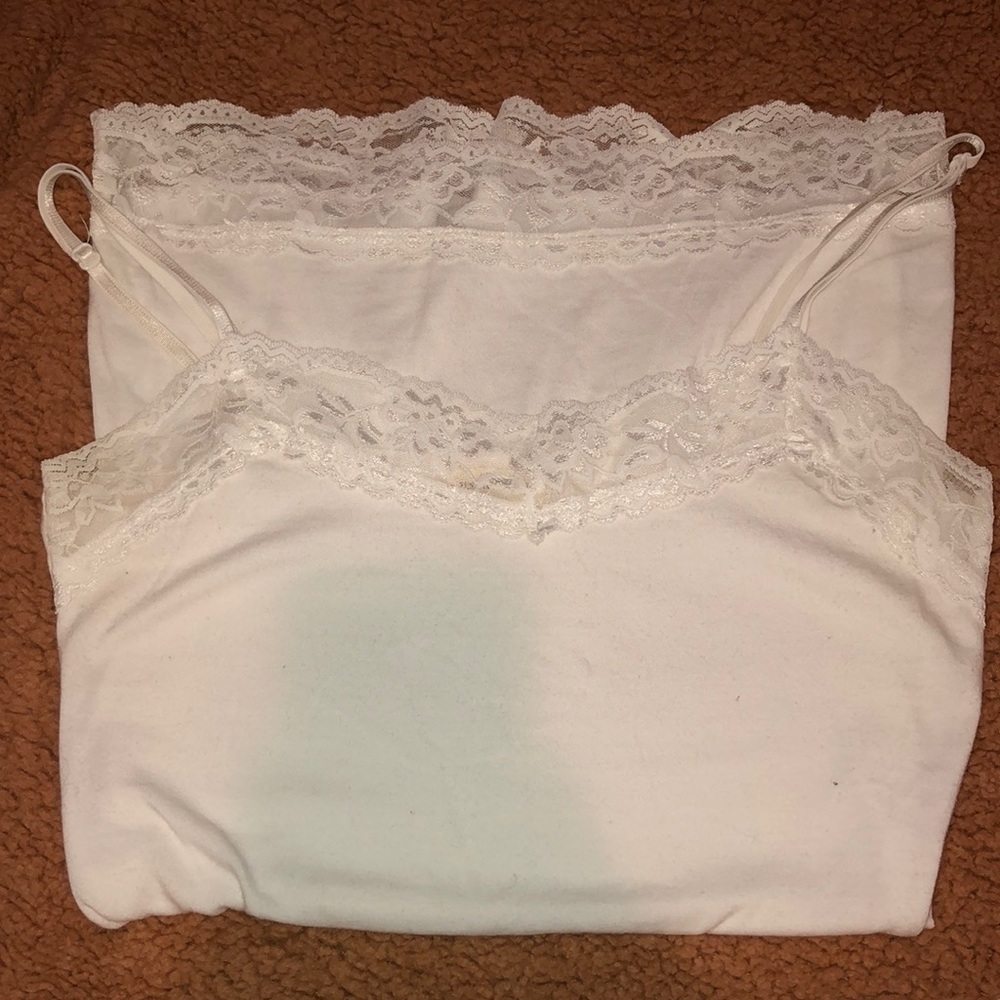 Zenana outfitters white tank top